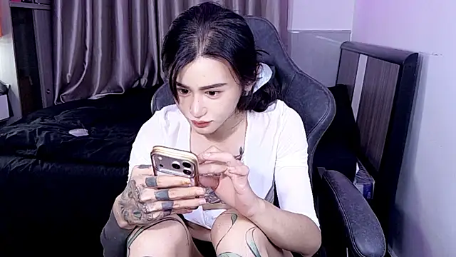 Rainbow-sweet online show from July 12, 6:21 pm