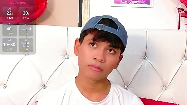 Ethan Westt online show from February 19, 8:27 pm