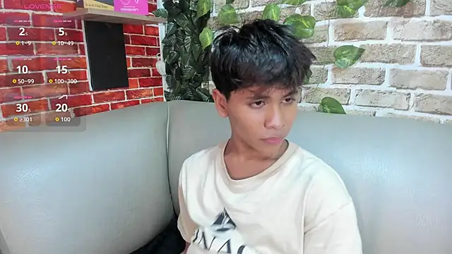 Ethan Westt online show from March 26, 9:31 pm