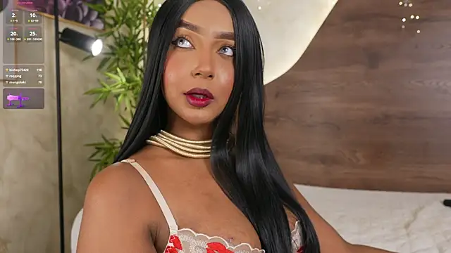 Snapshot of mia_lacy_ chatting on June 23, 10:24 am mia lacy online show from June 23, 10:24 am