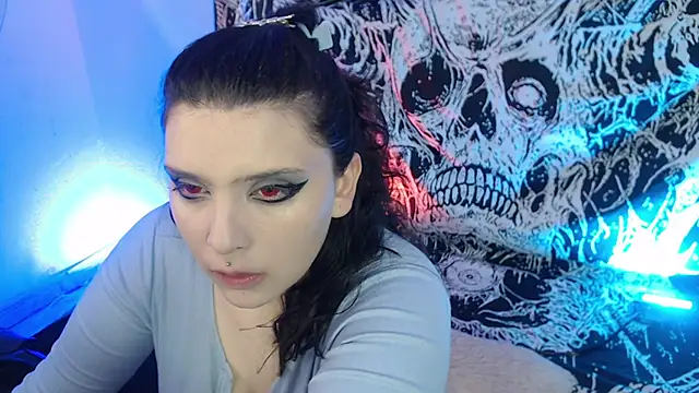 mikaskullcs online show from April 2, 10:18 pm