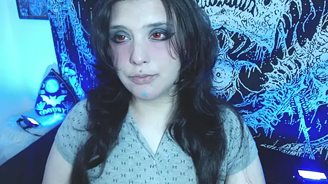 mikaskullcs online show from April 15, 6:15 pm