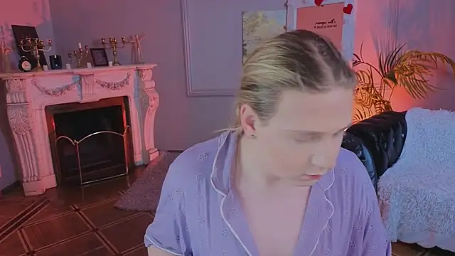 Jes Solar online show from April 7, 9:37 pm