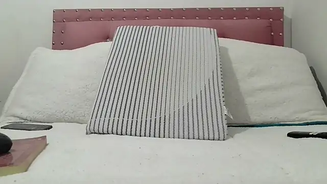 Valeriana00 online show from October 4, 10:19 pm