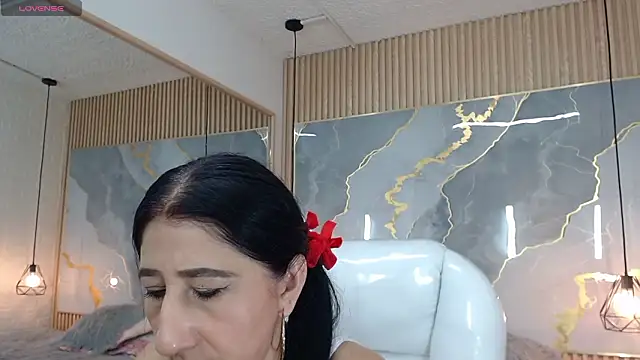 nei girl online show from March 9, 12:09 pm