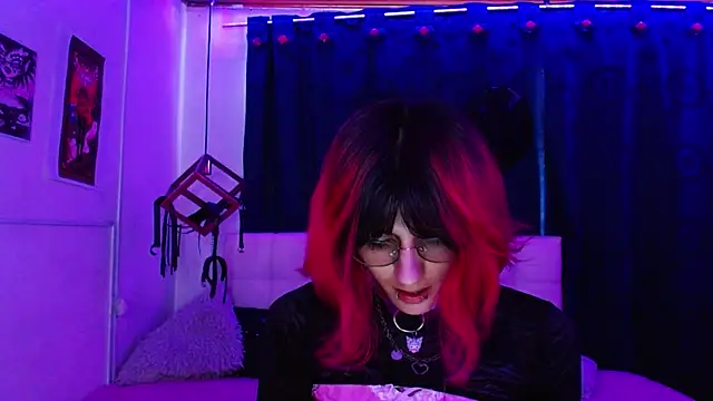 goth minerva online show from November 14, 1:21 pm