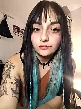 KARINNA  RAVEN online show from January 11, 1:10 am