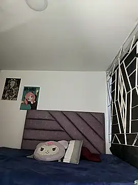 KARINNA  RAVEN online show from April 7, 11:04 pm