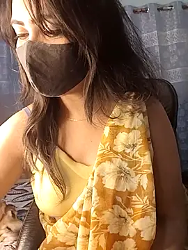 Snapshot of dimple1312 chatting on May 5, 5:32 pm dimple1312 online show from May 5, 5:32 pm