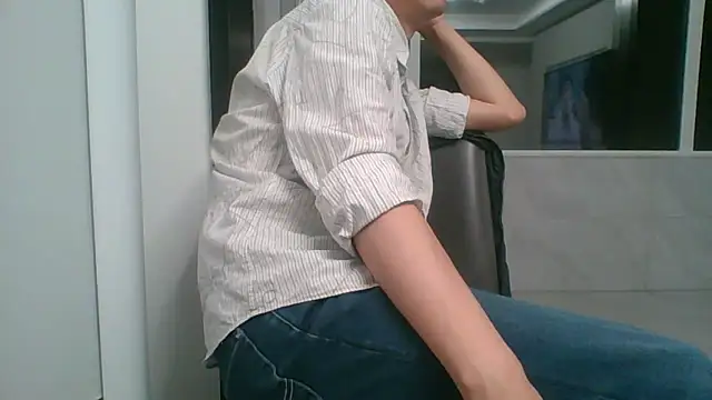 Snapshot of nole_china7 chatting on March 15, 12:33 pm nole china7 online show from March 15, 12:33 pm