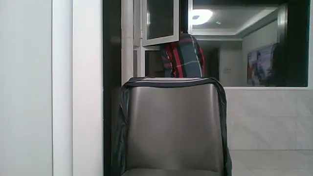 Snapshot of nole_china7 chatting on March 25, 1:28 pm nole china7 online show from March 25, 1:28 pm