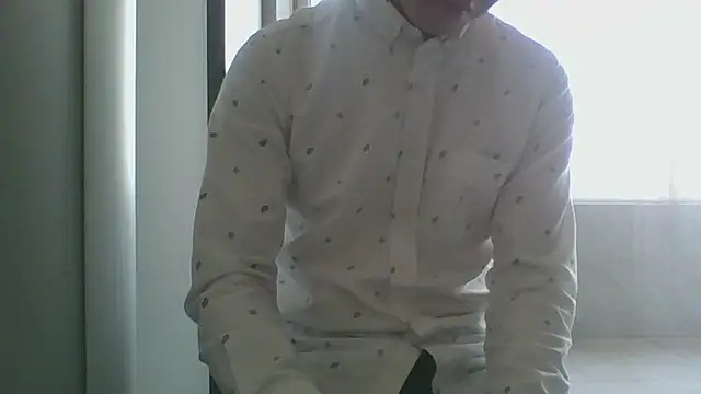 Snapshot of nole_china7 chatting on April 15, 12:17 am nole china7 online show from April 15, 12:17 am