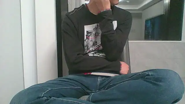 Snapshot of nole_china7 chatting on April 16, 11:33 am nole china7 online show from April 16, 11:33 am