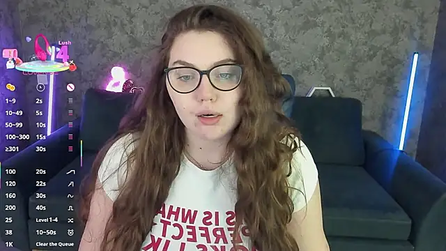 LuxSopphia online show from February 28, 8:59 am