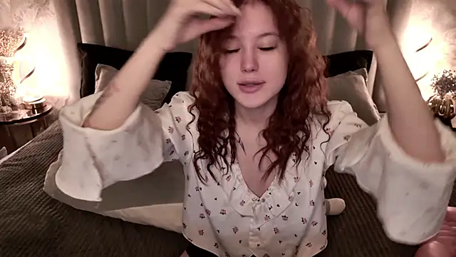 CarolineTenders online show from April 1, 1:17 am