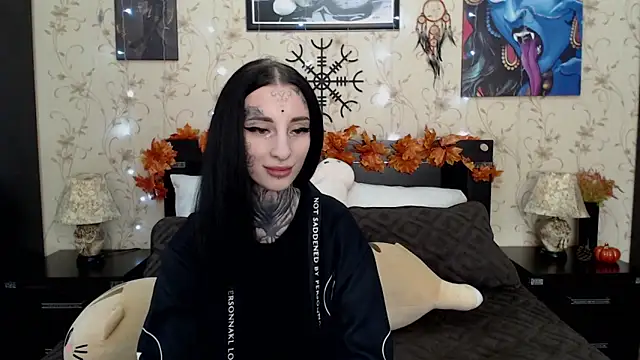 Velvetbat online show from October 7, 7:05 am