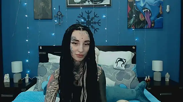 Snapshot of Velvetbat chatting on May 23, 7:02 am Velvetbat online show from May 23, 7:02 am