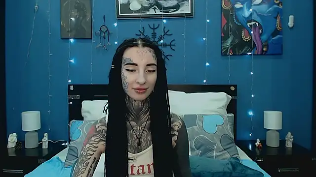 Snapshot of Velvetbat chatting on July 19, 7:45 am Velvetbat online show from July 19, 7:45 am