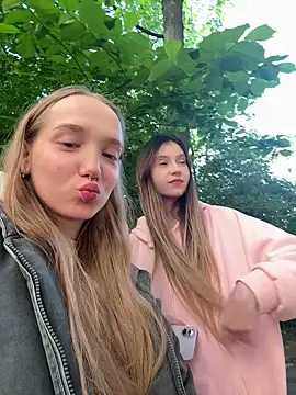 bambi lu online show from June 2, 4:03 am