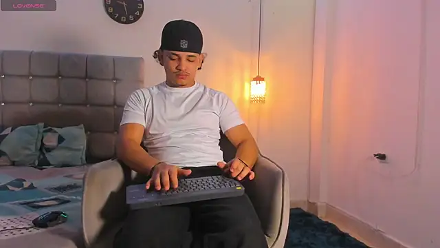 samxx muscle online show from November 29, 1:03 pm