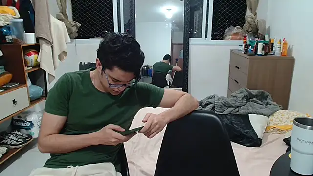 Snapshot of TimiidoSP011 chatting on November 29, 12:24 am TimiidoSP011 online show from November 29, 12:24 am