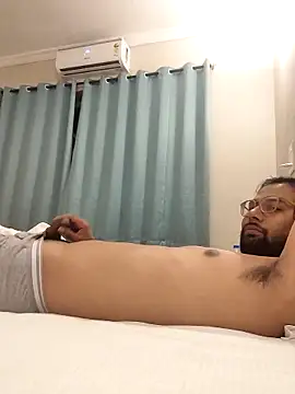 Snapshot of UAjit chatting on November 2, 7:05 pm UAjit online show from November 2, 7:05 pm