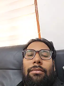 Snapshot of UAjit chatting on May 23, 8:18 am UAjit online show from May 23, 8:18 am