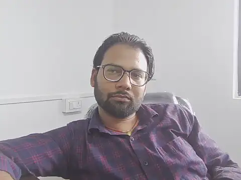 Snapshot of UAjit chatting on June 4, 9:59 am UAjit online show from June 4, 9:59 am