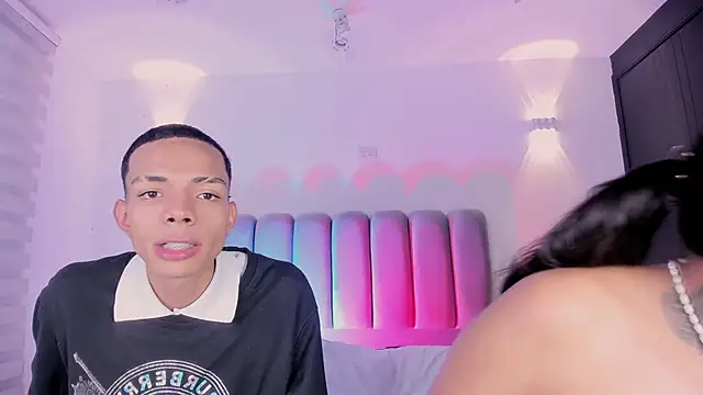 candyandmarilyn online show from November 28, 8:33 pm