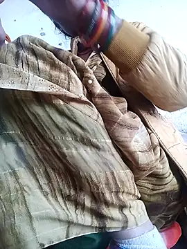 Eshna Dabral online show from January 11, 2:38 am