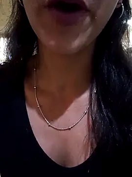 Snapshot of Camilitah chatting on March 9, 6:23 pm Camilitah online show from March 9, 6:23 pm