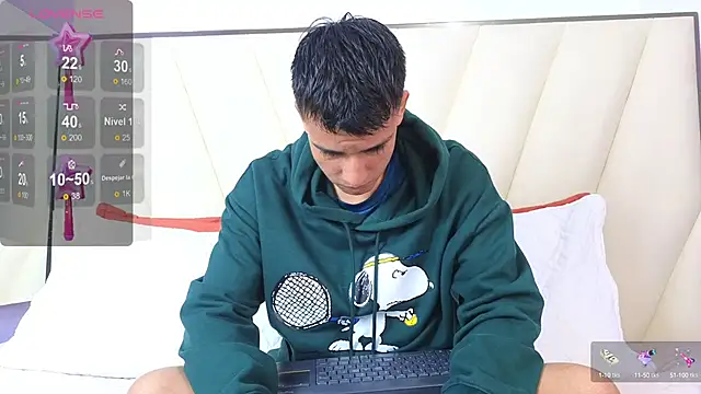 Snapshot of Hotboy21_ chatting on October 17, 3:53 am Hotboy21 online show from October 17, 3:53 am