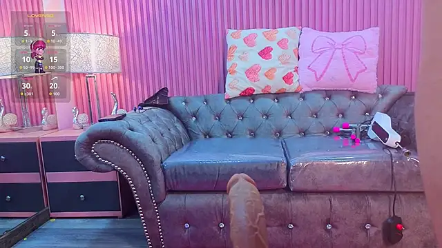 Snapshot of MilleyJones chatting on February 16, 12:56 pm MilleyJones online show from February 16, 12:56 pm