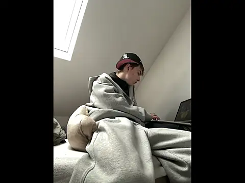 Snapshot of colar55x chatting on February 23, 2:36 pm colar55x online show from February 23, 2:36 pm