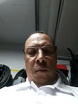 Snapshot of OrionStone chatting on September 19, 5:42 am OrionStone online show from September 19, 5:42 am