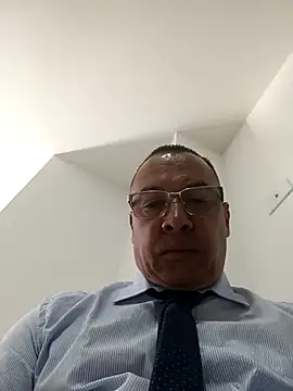 Snapshot of OrionStone chatting on September 29, 8:02 pm OrionStone online show from September 29, 8:02 pm