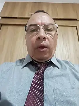 Snapshot of OrionStone chatting on October 4, 11:36 pm OrionStone online show from October 4, 11:36 pm