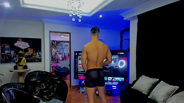 Lukas Green online show from December 2, 5:13 am