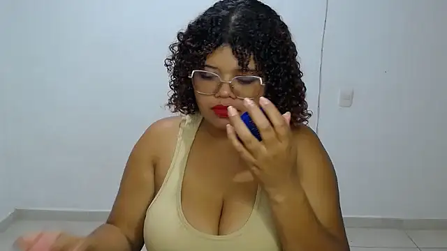 natalietits1 online show from December 23, 6:00 am