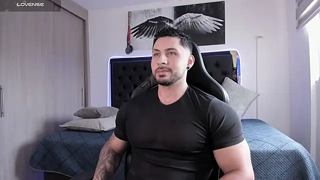 santi aesthetic online show from March 30, 9:05 pm