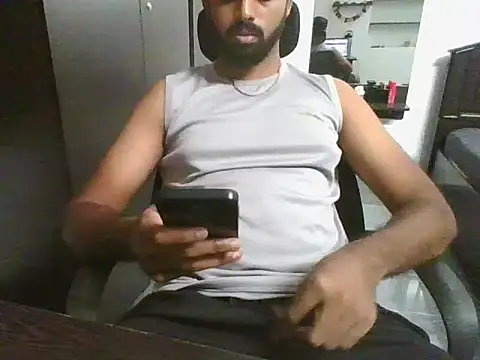 lovelyakash69 online show from May 29, 11:19 am