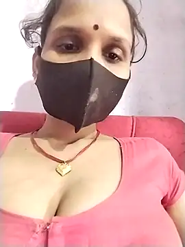 Snapshot of Soniy-Maax chatting on September 18, 7:43 am Soniy-Maax online show from September 18, 7:43 am