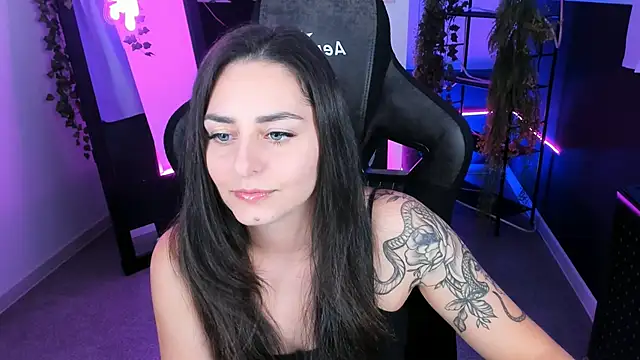 ValeriiMills online show from October 2, 5:09 pm