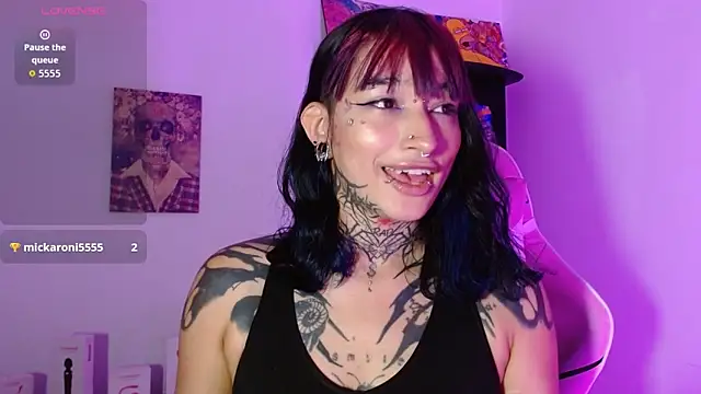 SharaRoss1 online show from April 10, 10:47 pm