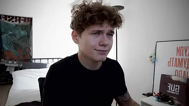 Snapshot of DanyDavis chatting on September 17, 8:38 am DanyDavis online show from September 17, 8:38 am