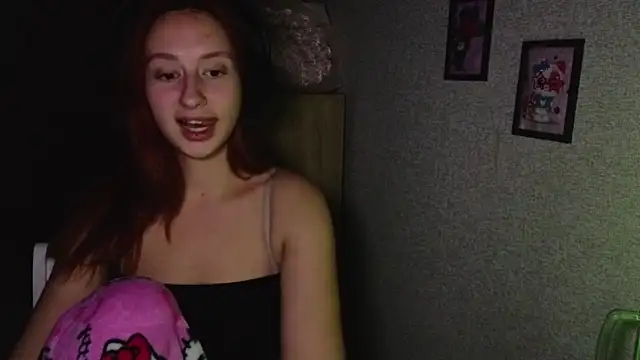 Snapshot of kristi_ginger chatting on October 9, 10:30 pm kristi ginger online show from October 9, 10:30 pm