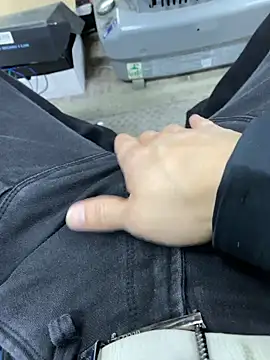 Snapshot of m4m4m4m chatting on November 21, 8:24 am m4m4m4m online show from November 21, 8:24 am