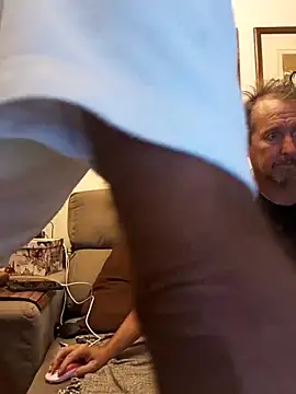 Snapshot of CasalcwBR chatting on April 10, 10:58 pm CasalcwBR online show from April 10, 10:58 pm
