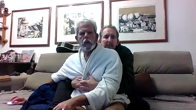 Snapshot of CasalcwBR chatting on May 27, 4:20 am CasalcwBR online show from May 27, 4:20 am