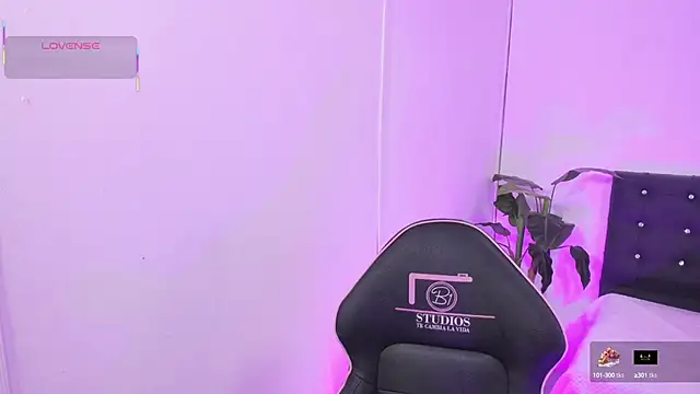 saaya tay online show from October 11, 3:17 am